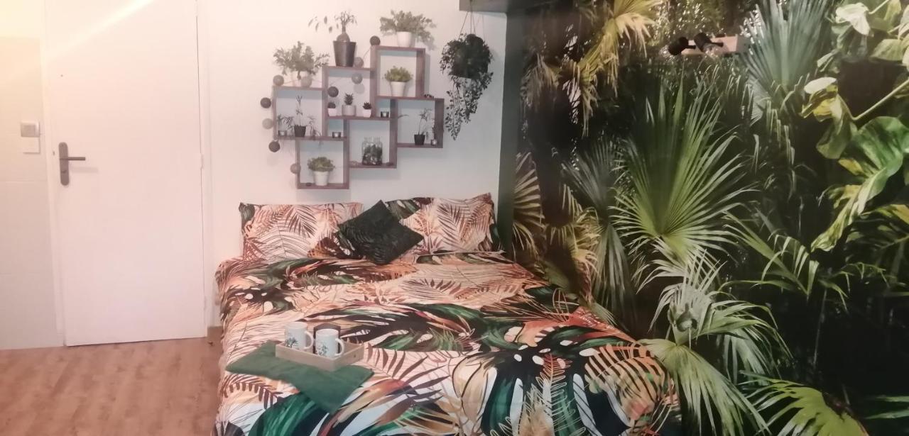 Appartement Le Jardin D'Eden à Troarn Extérieur photo